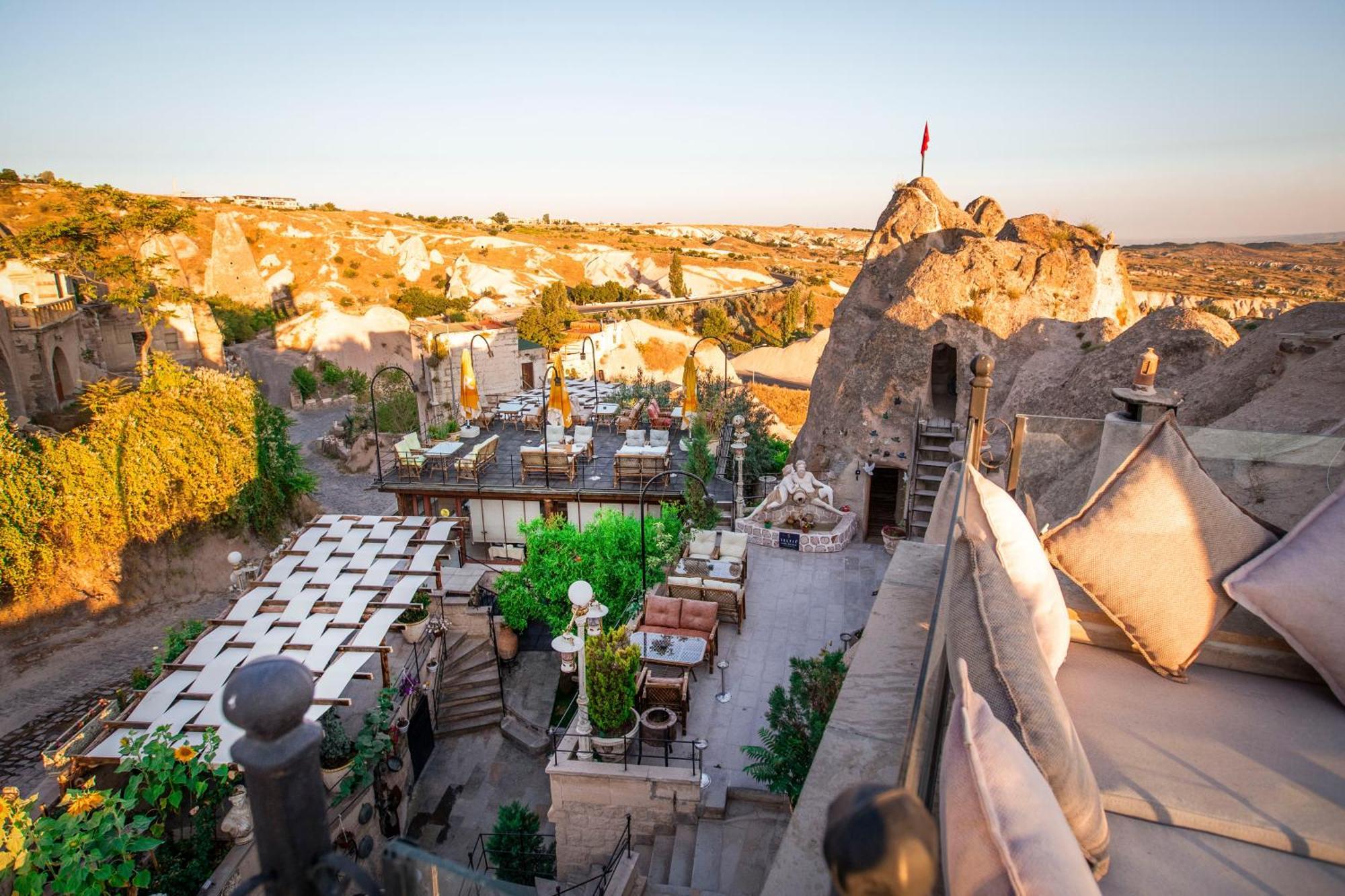 Cappadocia Fairy Chimneys Selfie Cave - Special Class 5* Учисар