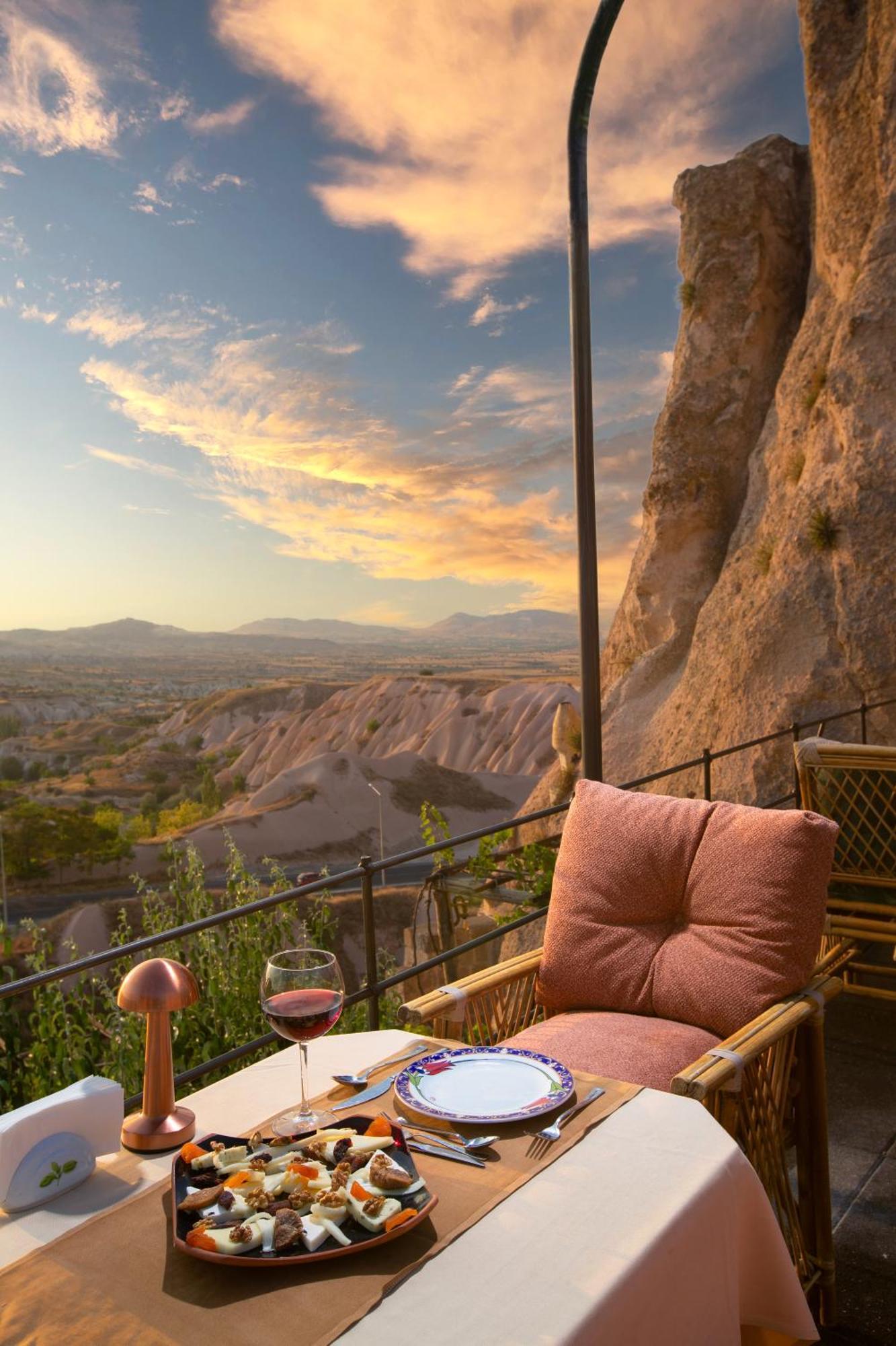 Cappadocia Fairy Chimneys Selfie Cave - Special Class 5* Учисар